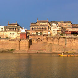 Top Tourist Places To Visit in Varanasi