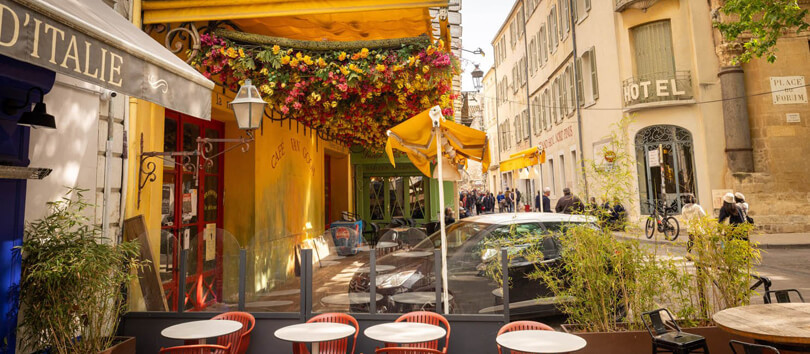 Arles