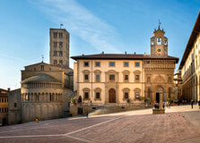 Arezzo Travel Guide